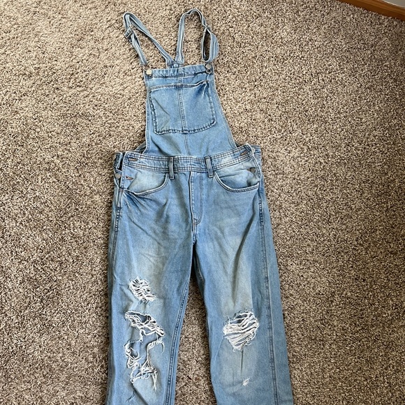H&M Jean Overalls - Picture 3 of 6